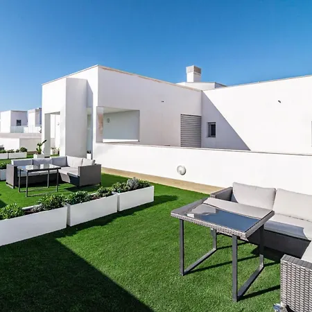 Apartment Tranquil Oasis 2 Bedroom In Nueva Andalucia Close To Centro Plaza *